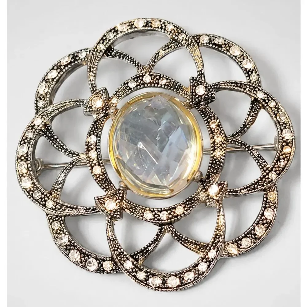 Vintage Signed Monet Brooch Pin Silver Tone Glass Stylized‎ Flower 2